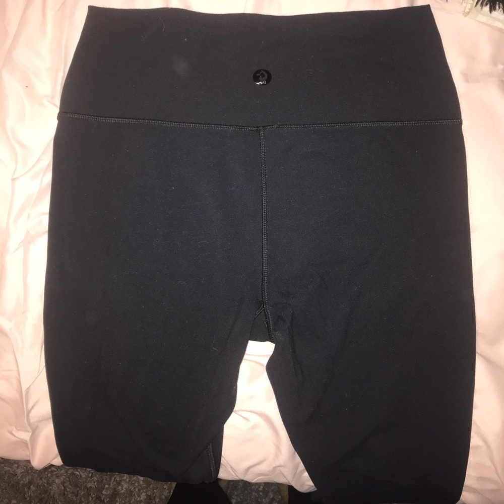 NWOT Scorpio sol leggings.no rips. Great lulu dupe